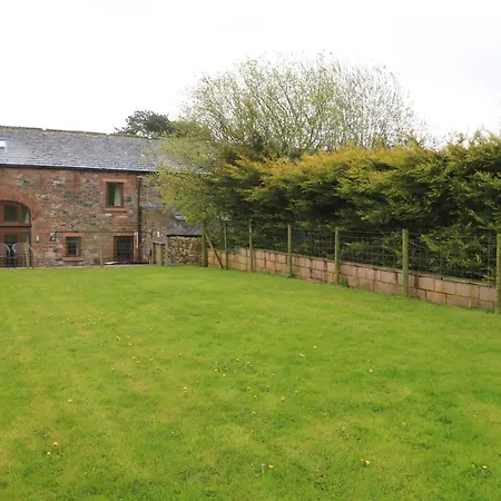 Holiday home Saddleback Barn
